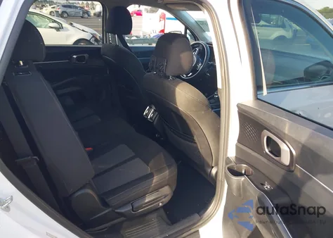 2021 Kia Sorento Lx z USA, uszkodzony, nr VIN 5XYRG4LC2MG019388